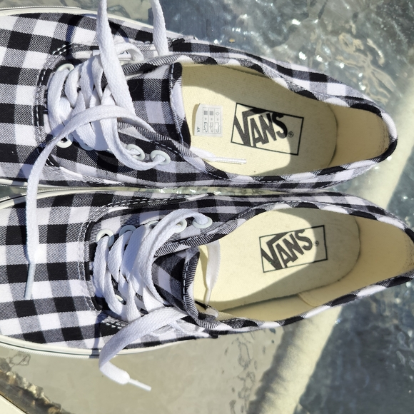 Vans Unisex Black and White Checkered Sneakers SzM-7.5 W-9. - Picture 11 of 12